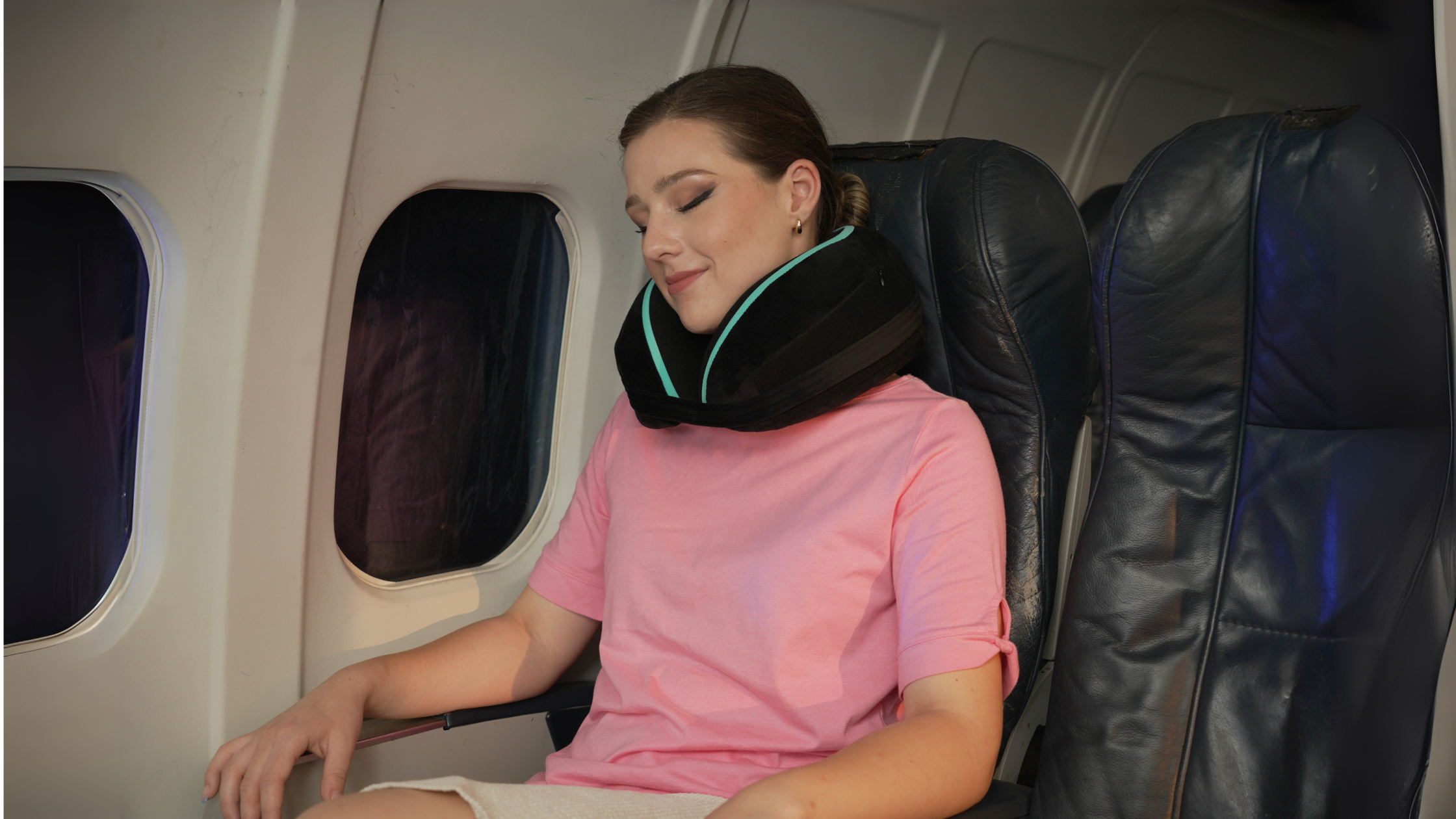Dream Pillow Review: Luxury Comfort for the Frequent Flyer